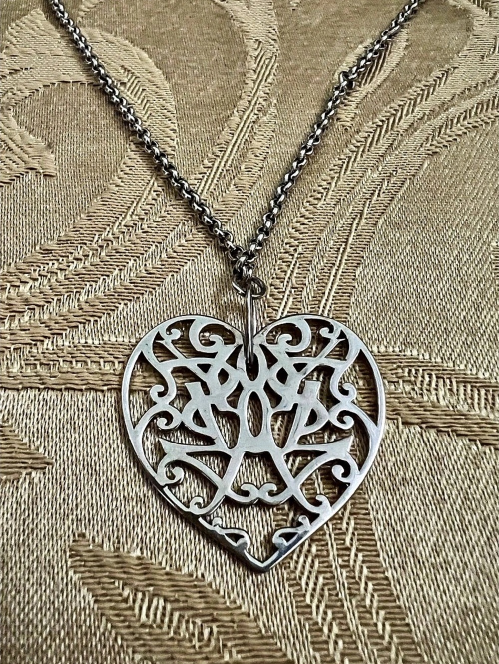 Filigree Heart Pendant Necklace Silver